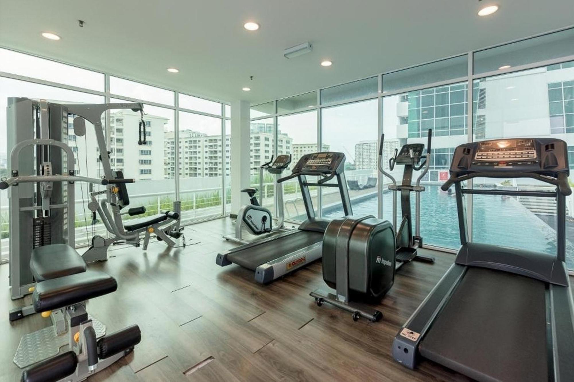 Urban Suites Two Or Three Bedroom Georgetown By Anc Jelutong Exteriör bild