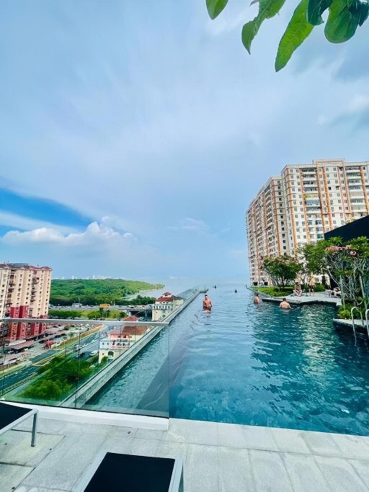 Urban Suites Two Or Three Bedroom Georgetown By Anc Jelutong Exteriör bild
