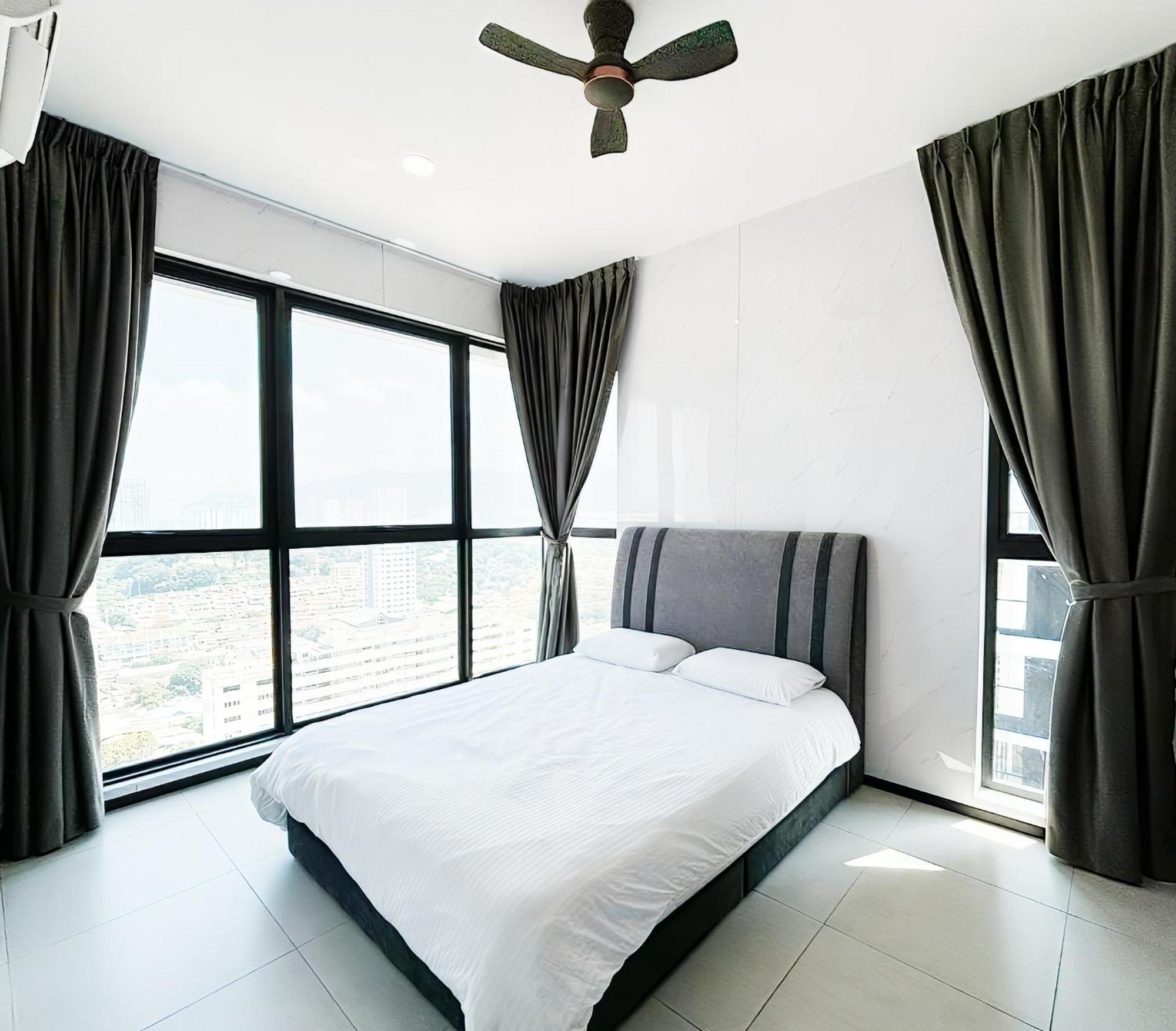 Urban Suites Two Or Three Bedroom Georgetown By Anc Jelutong Exteriör bild