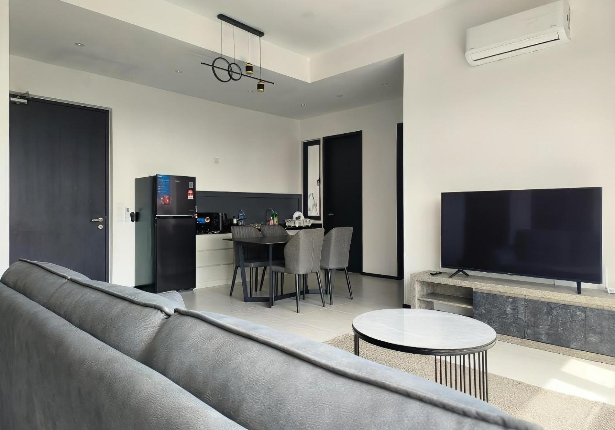 Urban Suites Two Or Three Bedroom Georgetown By Anc Jelutong Exteriör bild